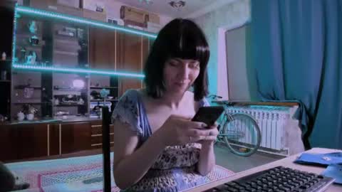 Snapshot of pa1e_pr1ncess chatting on July 8, 4:33 pm Ella online show from July 8, 4:33 pm
