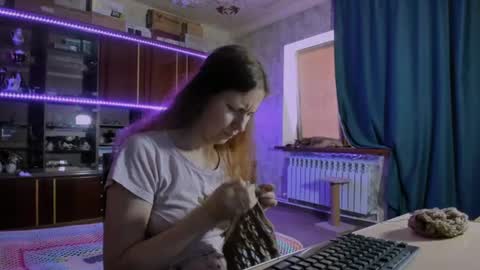 Snapshot of pa1e_pr1ncess chatting on July 25, 7:28 am Ella online show from July 25, 7:28 am