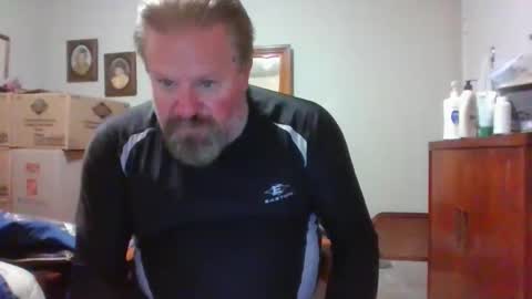 Snapshot of pablito2513 chatting on March 5, 2:07 am pablito2513 online show from March 5, 2:07 am