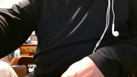 Snapshot of pablito2513 chatting on April 4, 1:37 am pablito2513 online show from April 4, 1:37 am