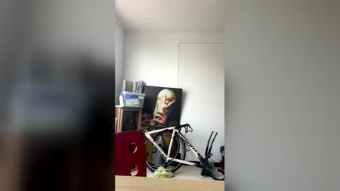 Snapshot of pablo7963380 chatting on December 17, 6:36 pm pablo7963380 online show from December 17, 6:36 pm