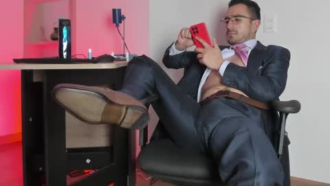 pablo rincon95 online show from February 4, 11:59 pm