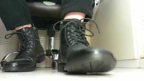 Pablo Meness online show from January 17, 7:05 pm