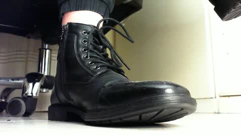 Pablo Meness online show from February 9, 6:05 pm