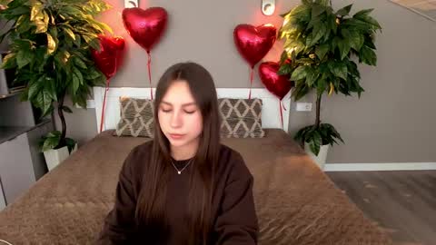 Snapshot of paigeprado chatting on February 15, 5:28 pm Paige online show from February 15, 5:28 pm