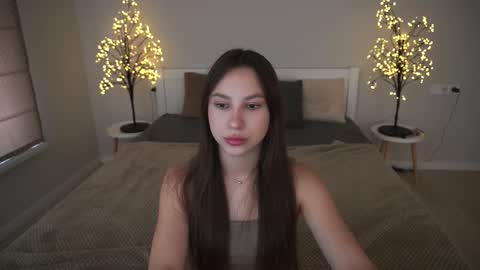 Snapshot of paigeprado chatting on September 19, 12:39 pm Paige online show from September 19, 12:39 pm