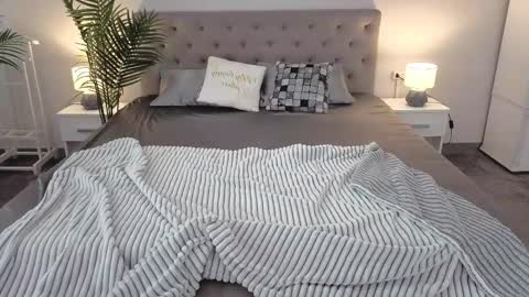 Snapshot of paigeprado chatting on March 18, 6:49 am Paige online show from March 18, 6:49 am