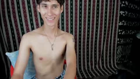 Snapshot of paimon_goetia chatting on November 9, 4:55 am Alexander Grigori online show from November 9, 4:55 am