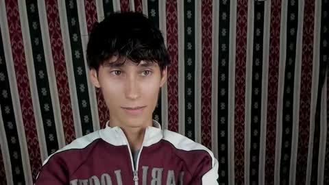 Snapshot of paimon_goetia chatting on December 2, 1:33 am Alexander Grigori online show from December 2, 1:33 am