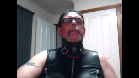 Snapshot of painboi00001 chatting on December 6, 8:05 am painboi00001 online show from December 6, 8:05 am