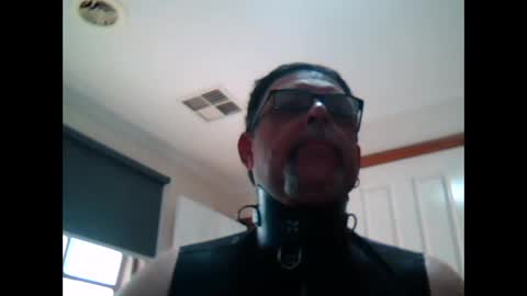 Snapshot of painboi00001 chatting on December 6, 11:57 pm painboi00001 online show from December 6, 11:57 pm