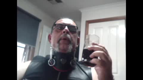 Snapshot of painboi00001 chatting on January 16, 8:00 am painboi00001 online show from January 16, 8:00 am