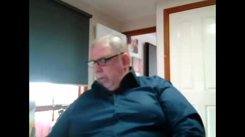 Snapshot of painboi00001 chatting on April 30, 1:23 am painboi00001 online show from April 30, 1:23 am