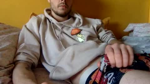 Snapshot of paintdude424 chatting on December 16, 8:26 pm paintdude424 online show from December 16, 8:26 pm