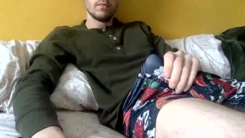 Snapshot of paintdude424 chatting on February 17, 6:26 pm paintdude424 online show from February 17, 6:26 pm