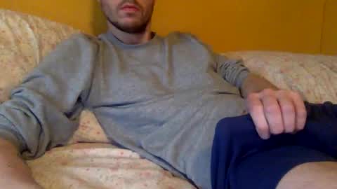 Snapshot of paintdude424 chatting on March 4, 10:27 pm paintdude424 online show from March 4, 10:27 pm