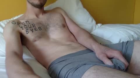 Snapshot of paintdude424 chatting on October 2, 3:08 pm paintdude424 online show from October 2, 3:08 pm