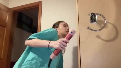 paisleysnowxo online show from November 4, 11:04 pm