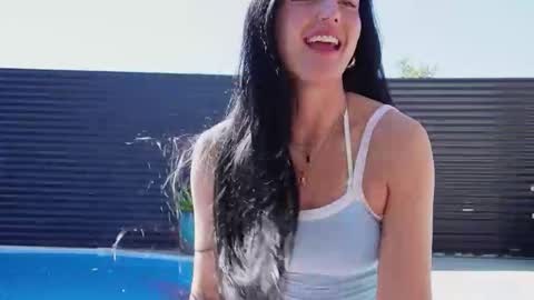 Snapshot of pakeha_princess chatting on September 14, 11:15 pm Holly online show from September 14, 11:15 pm