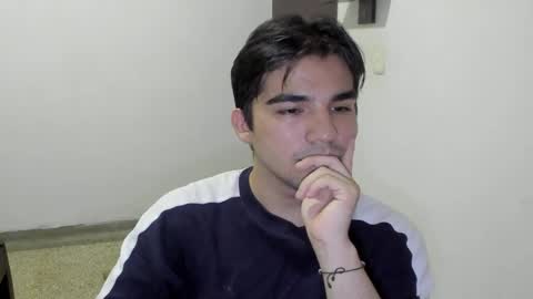 Snapshot of pakun_ chatting on May 18, 5:30 pm pakun_ online show from May 18, 5:30 pm