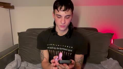 Snapshot of palm1stry chatting on March 22, 10:57 pm Ayden online show from March 22, 10:57 pm