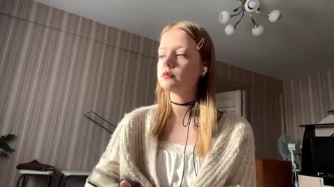 Snapshot of palmadominges chatting on March 27, 2:17 pm Karina online show from March 27, 2:17 pm