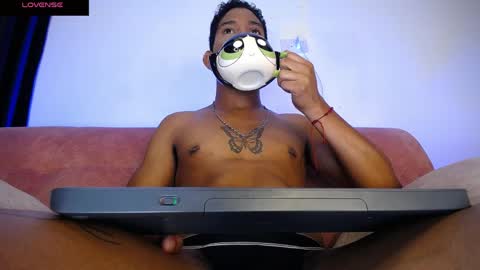Palo Santo online show from April 26, 7:50 am