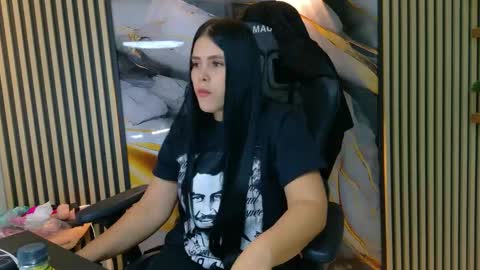 Pam online show from September 11, 4:51 pm