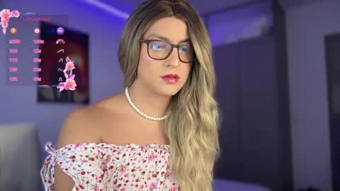 Snapshot of pame_leon chatting on January 23, 9:39 pm  . online show from January 23, 9:39 pm