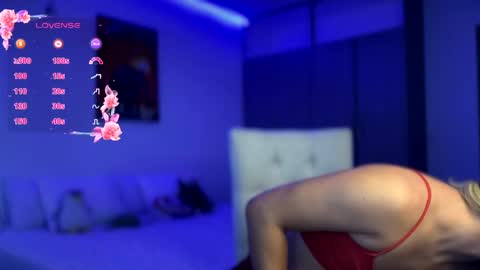 Snapshot of pame_leon chatting on February 6, 7:40 pm  . online show from February 6, 7:40 pm