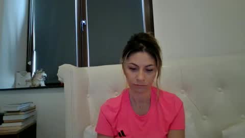 Pamela051087 online show from April 29, 12:31 pm