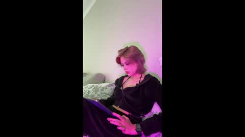Pamela online show from June 10, 4:39 pm