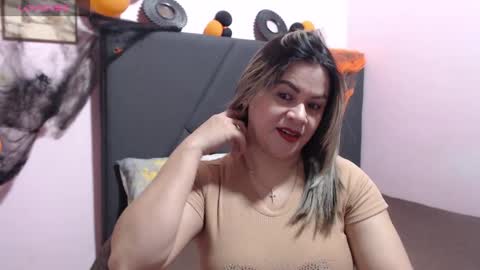 Snapshot of pamela_echeverria chatting on October 20, 10:27 am pamela_echeverria online show from October 20, 10:27 am