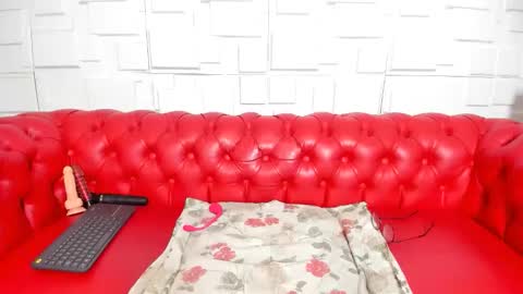 pamela_gaviria01 online show from February 25, 1:21 pm