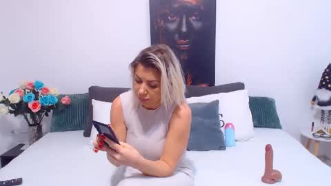 Snapshot of pamela_issy chatting on February 11, 5:16 am PAMEL ISSY online show from February 11, 5:16 am