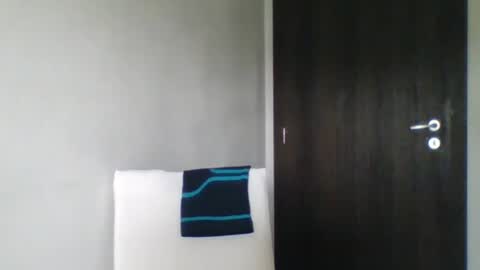 Snapshot of pamela_issy chatting on June 7, 6:06 am PAMEL ISSY online show from June 7, 6:06 am