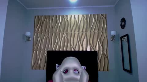 Pamela  online show from December 6, 12:05 pm