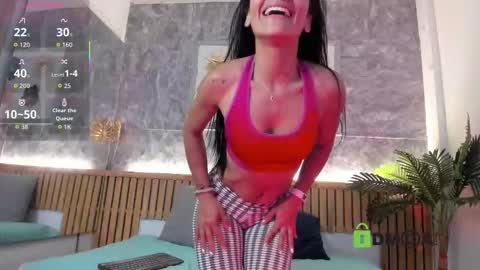 Snapshot of pamela_wolf_ chatting on February 17, 8:15 pm Pamela online show from February 17, 8:15 pm