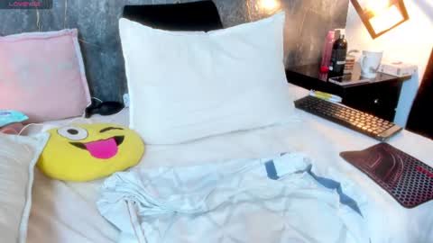 Snapshot of pamelaasshorny chatting on July 23, 1:58 am Pamela online show from July 23, 1:58 am