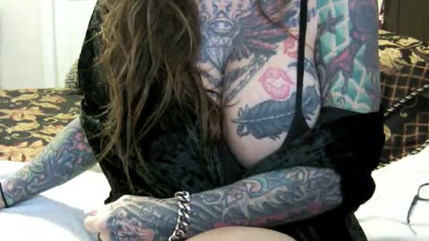 PAMELA GUNNS online show from February 16, 6:21 pm