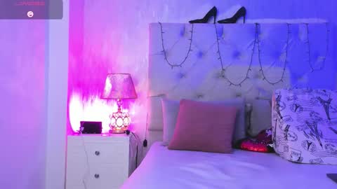 TELL ME PAMELLA AND GIVE ME A GOOD GRADE ITS IMPORTANT online show from December 2, 3:18 pm