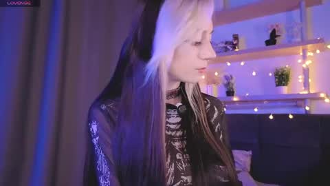 Diana online show from May 26, 3:19 pm
