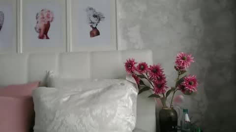 Pamella online show from January 12, 9:36 am