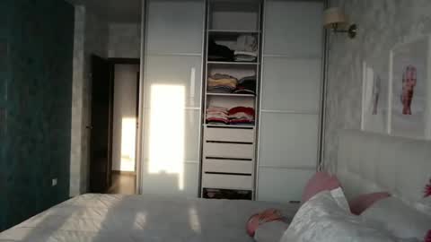 Pamella online show from January 18, 8:40 am