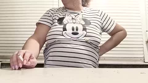 Snapshot of pamid215 chatting on February 18, 4:58 pm angel hris online show from February 18, 4:58 pm