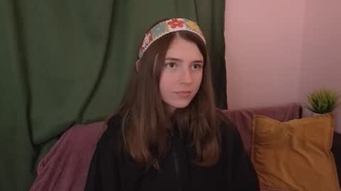 daniella online show from September 26, 8:35 pm