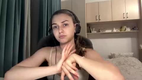 Lia online show from July 9, 8:46 pm