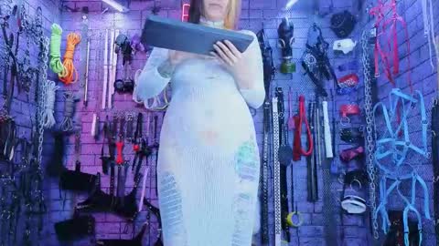 Snapshot of pandoranez chatting on October 21, 3:35 pm PandoraNez online show from October 21, 3:35 pm