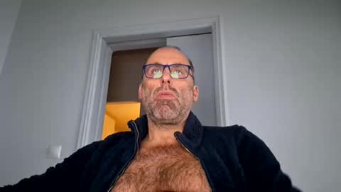 pansak1973 online show from January 14, 9:56 am