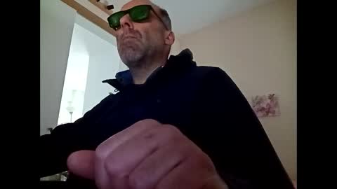 pansak1973 online show from February 21, 10:39 am